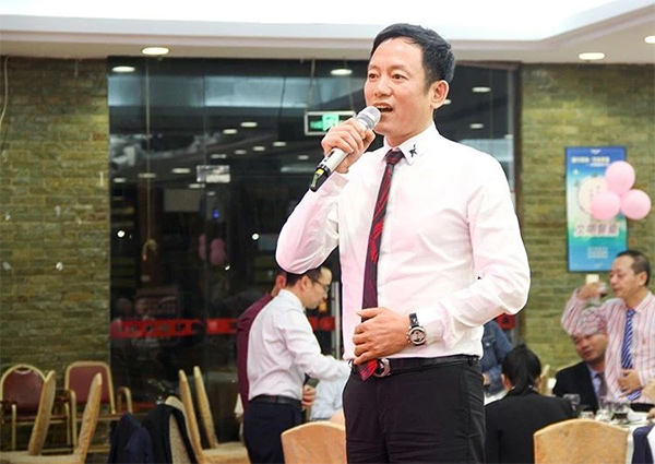 不負(fù)韶華，砥礪奮進(jìn)，共筑青春夢(mèng)，活力常青樹